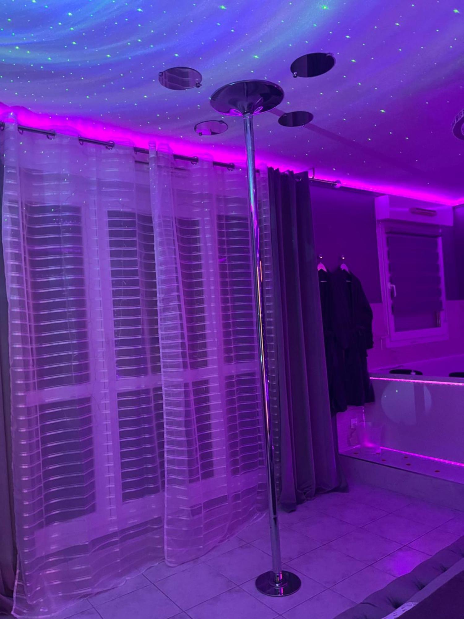« Le Boudoir D'Elodie » Le Spa Romantique Saint-Léonard Eksteriør billede